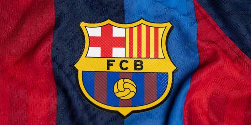 Barca đang ở thế “ngàn cân treo sợi tóc”